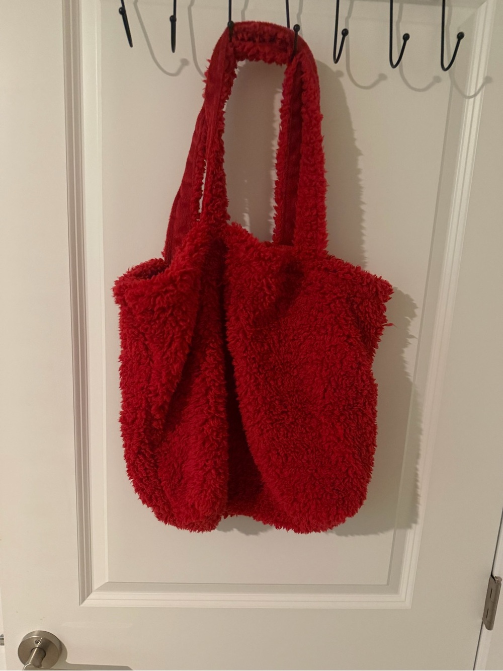 Reversible Red Plush Shoulder Tote Bag - Picture 3 of 4
